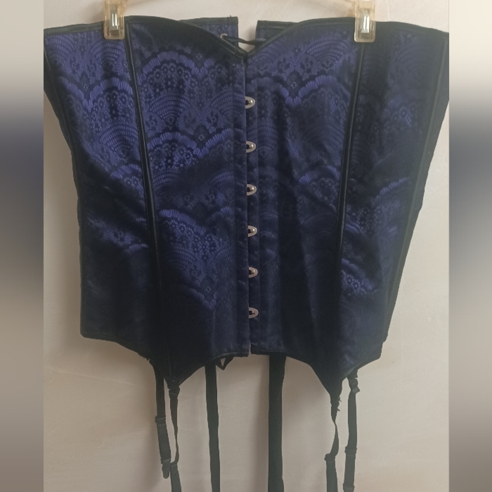 Elegant Purple Lace Corset